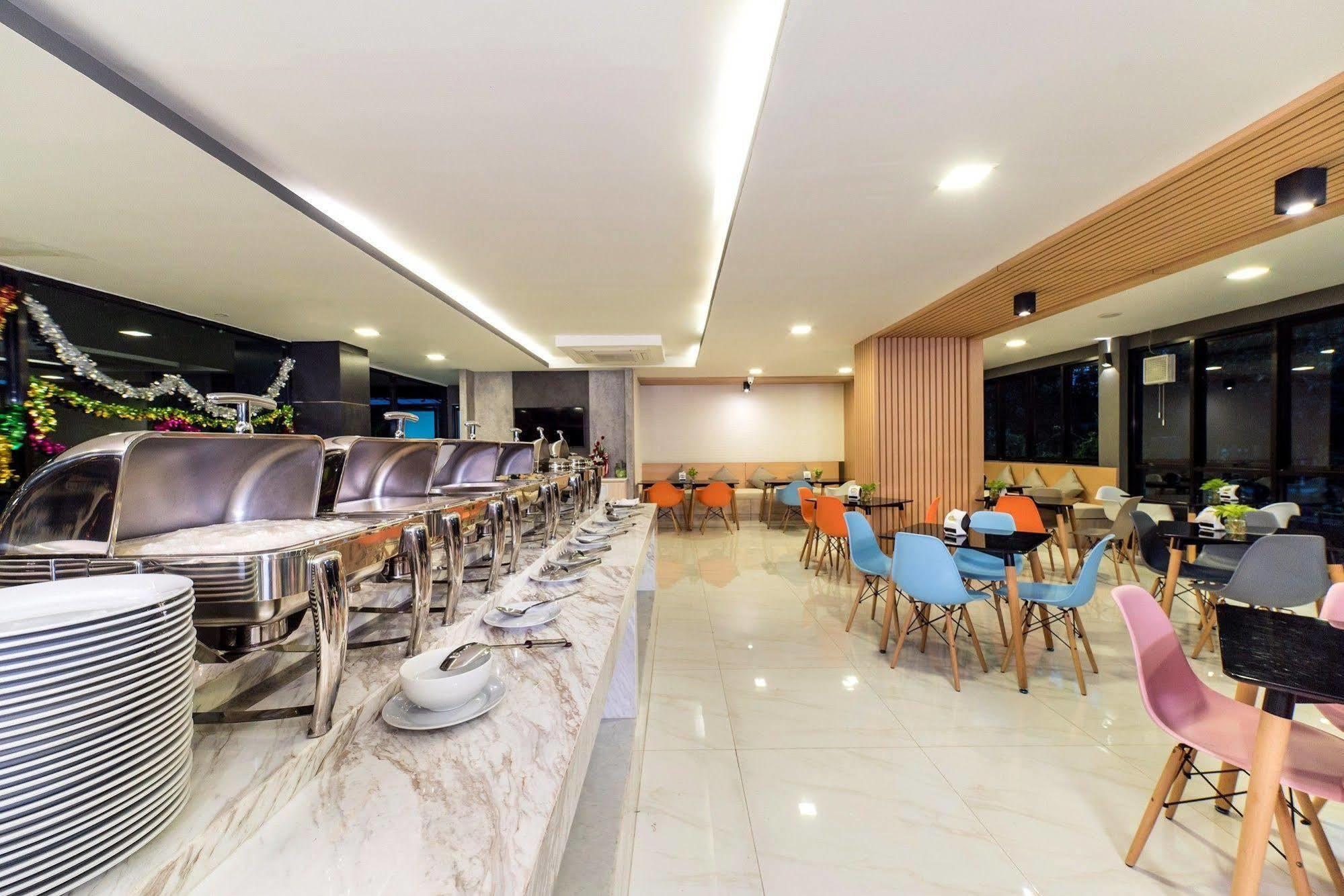 Pause And Play Hotel Chiang Mai Exterior foto